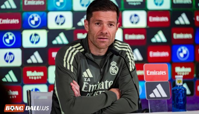 Huấn luyện viên của Real Madrid hiện tại